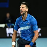 Novak Djokovic poursuit sa route à Melbourne KEYSTONE/EPA/JAMES ROSS
